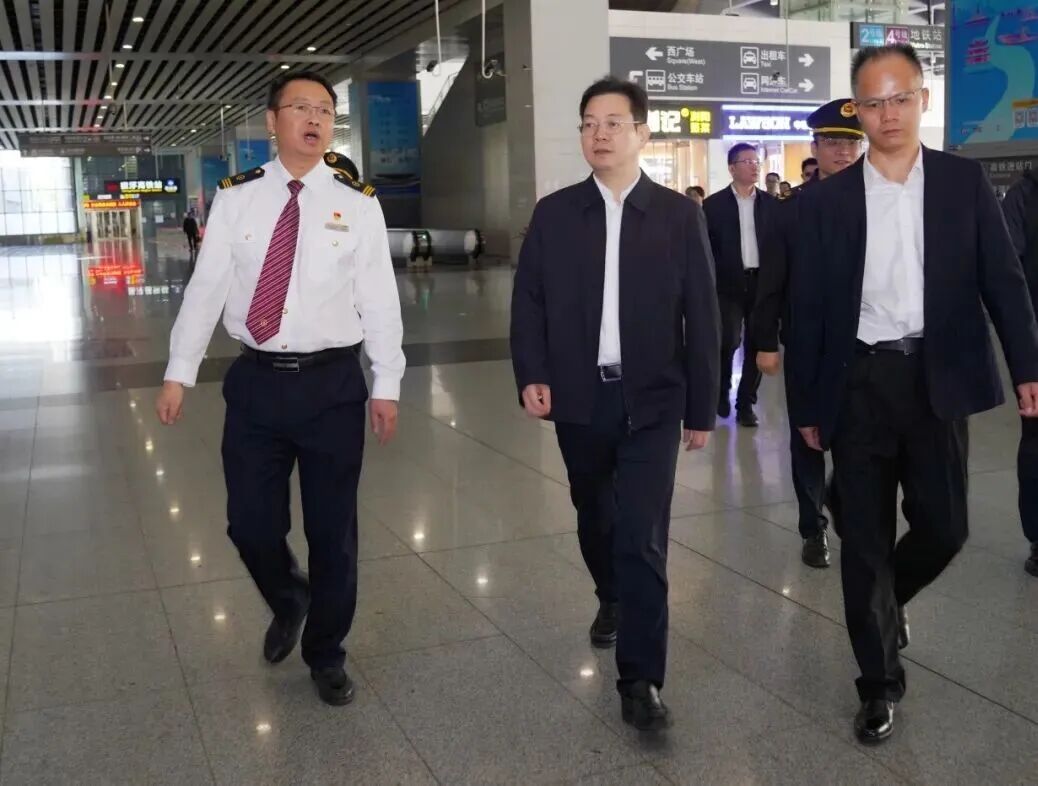 黄军其调研长沙火车南站地区优化提升服务保障工作